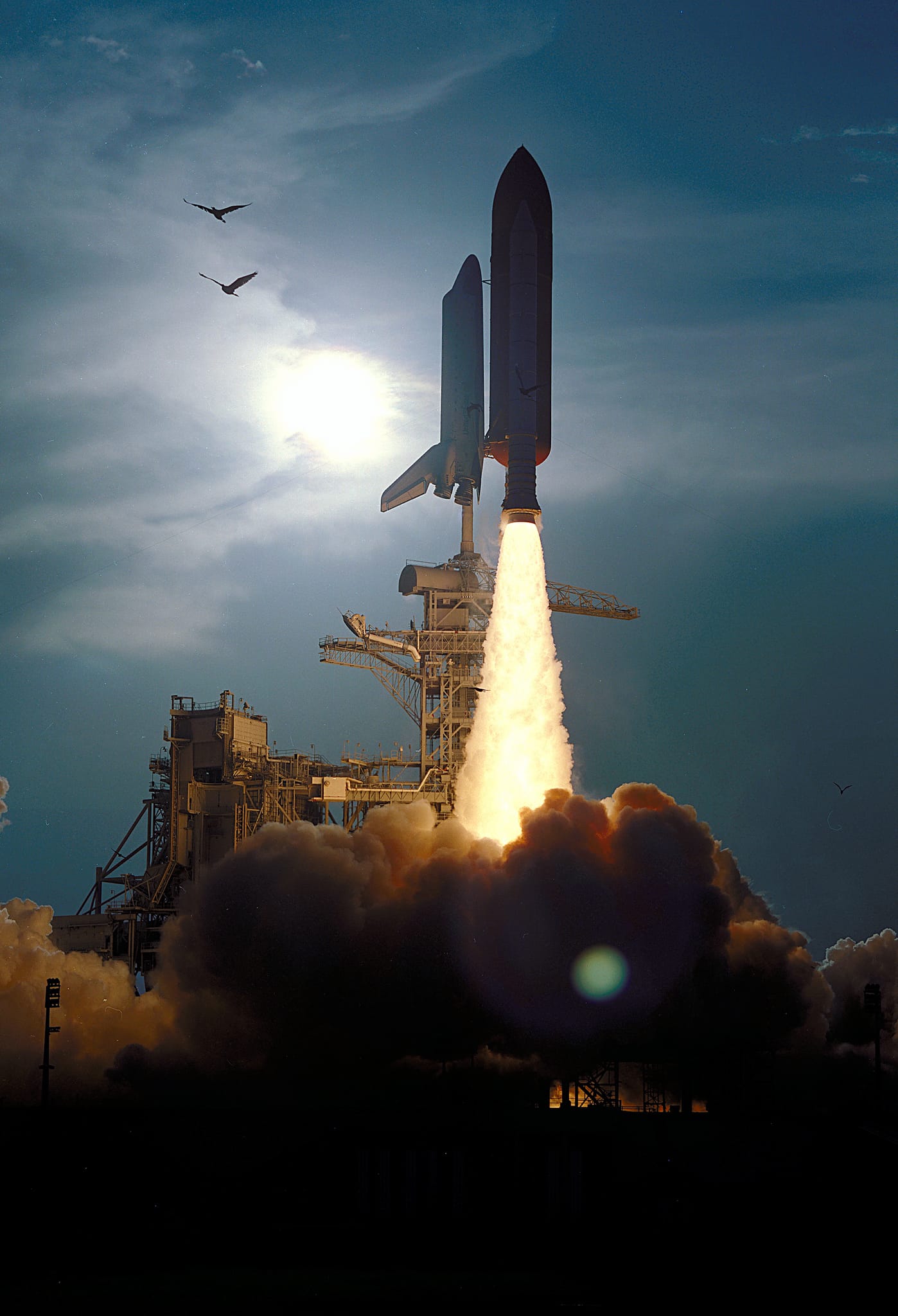 Lançamento do ônibus espacial Discovery pela missão STS-64 em setembro de 1994.